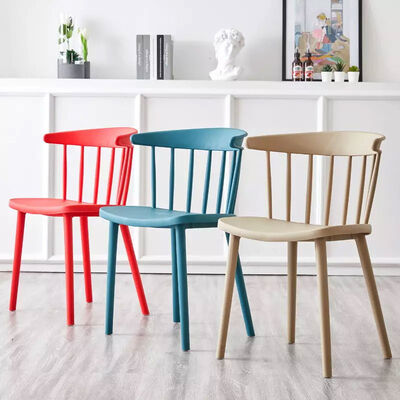 Ergonomic Elegant Nordic Dining Chair PP Plastic Stackable With Non Slip Feet